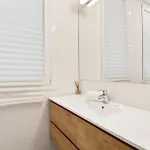 The Collection - Arc De Triomf Luxury Modern 2-bedroom 2-bathroom Apartment