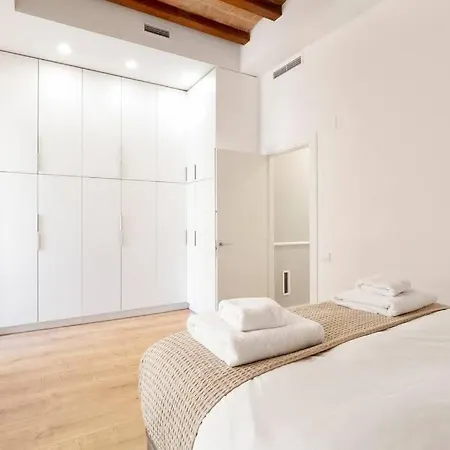The Collection - Arc De Triomf Modern And Bright 2bd 2bth * Barcelona