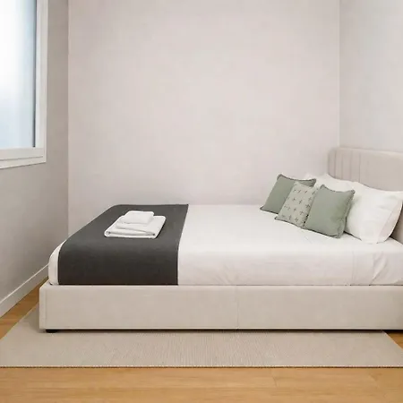 The Collection - Arc De Triomf Luxury Modern 2-bedroom 2-bathroom